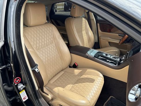 Used 2016 Jaguar XJ L Portfolio image 21