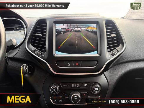 Used 2020 Jeep Cherokee Latitude w/ Quick Order Package 26F North AWD/4WD image 30