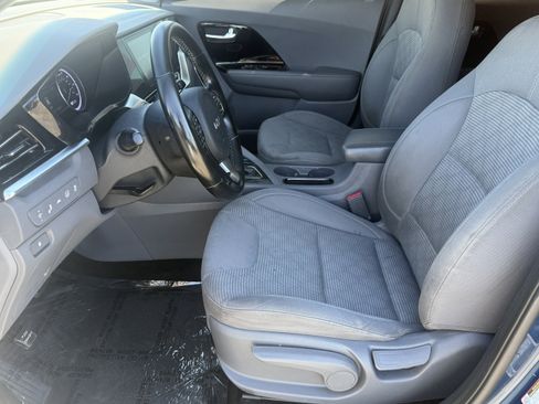 Used 2022 Kia Niro LXS image 15