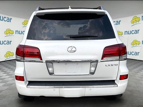 Used 2014 Lexus LX 570 4WD w/ Luxury Package image 3