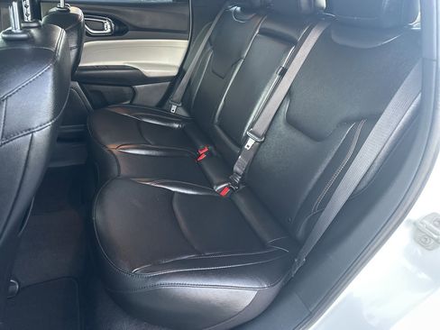 Used 2024 Jeep Compass Limited image 20