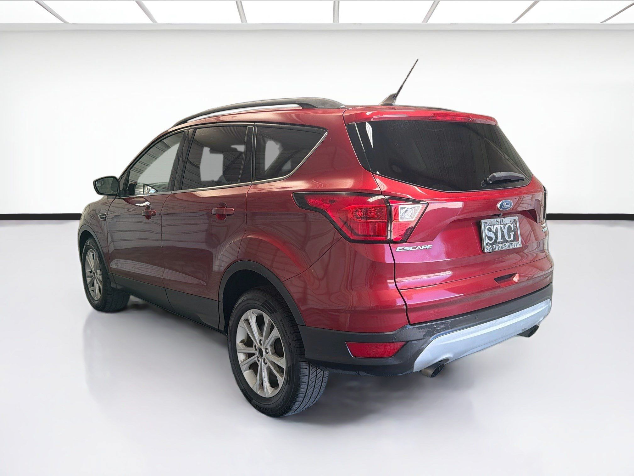 Used 2019 Ford Escape SEL FWD image 6