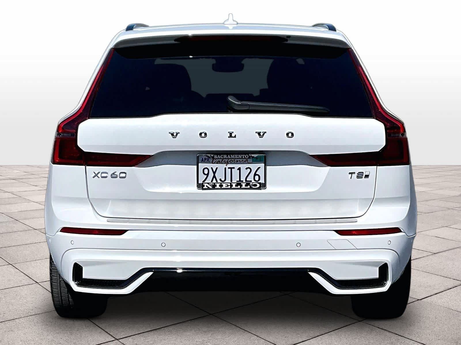 Used 2026 Volvo XC60 T8 Plus w/ Protection Package Premier AWD/4WD image 7