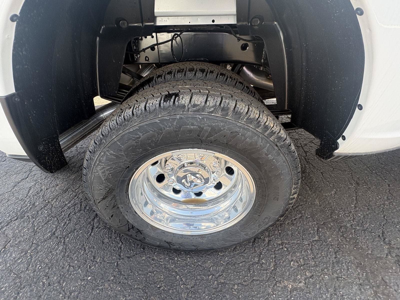 New 2026 RAM 3500 Big Horn AWD/4WD image 12