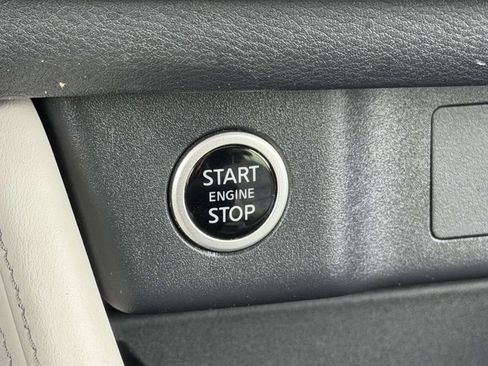 Used 2023 Nissan Rogue SL w/ SL Premium Package AWD/4WD image 8