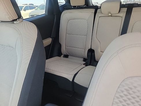 Used 2020 Ford Escape SE Sport image 8