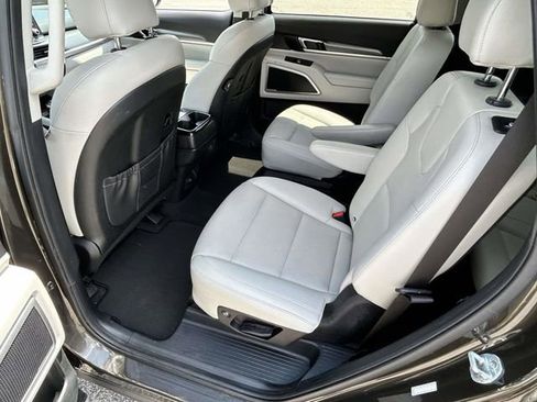 Used 2020 Kia Telluride S FWD image 10