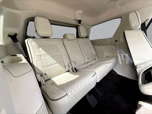 Used 2022 Lincoln Navigator Black Label AWD/4WD image 26