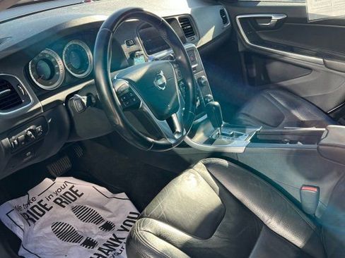 Used 2012 Volvo S60 T5 image 9