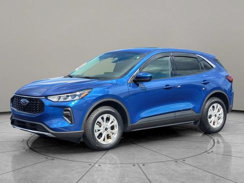 Certified 2023 Ford Escape Active w/ Tech Pack #2 AWD/4WD image 3