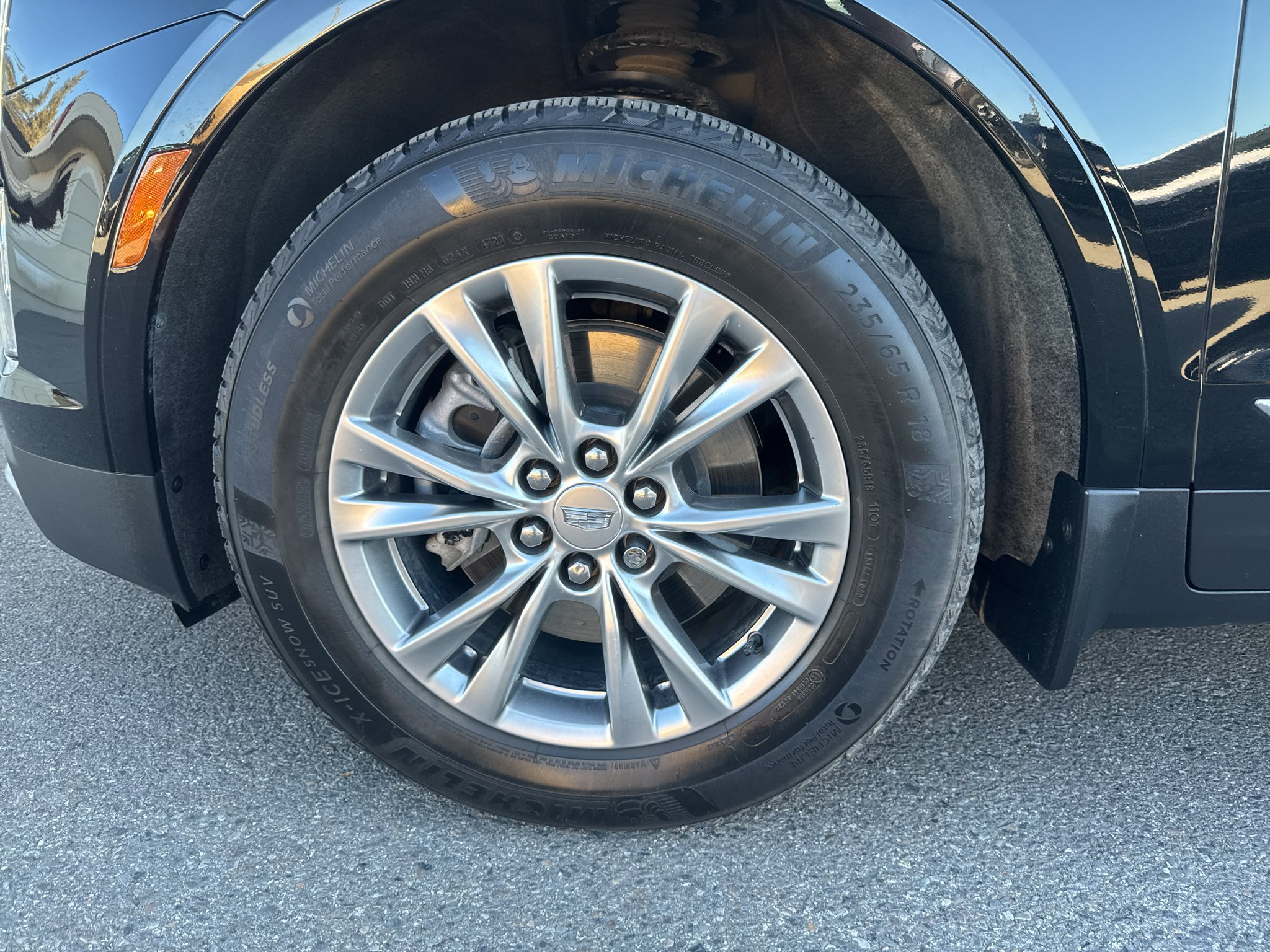 Used 2022 Cadillac XT5 Premium Luxury AWD/4WD image 9