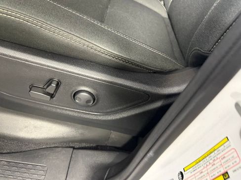 Used 2025 RAM 1500 Big Horn AWD/4WD image 23