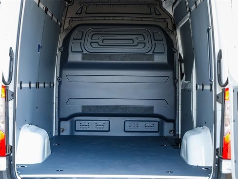 New 2025 Mercedes-Benz Sprinter 2500 image 23