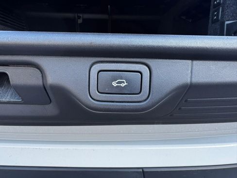 Used 2019 Land Rover Range Rover Supercharged image 22