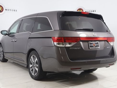 Used 2016 Honda Odyssey Touring image 4