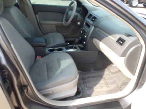 Used 2012 Ford Fusion SE image 10