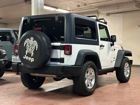 Used 2016 Jeep Wrangler Sport w/ Quick Order Package 24S AWD/4WD image 5