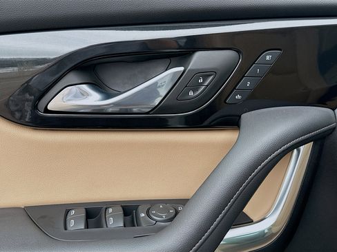 Used 2023 Chevrolet Blazer Premier w/ Driver Confidence II Package image 24