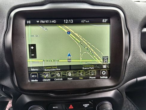 Used 2021 Jeep Renegade Trailhawk image 18