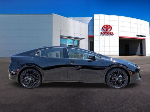 New 2026 Toyota Prius AWD image 8
