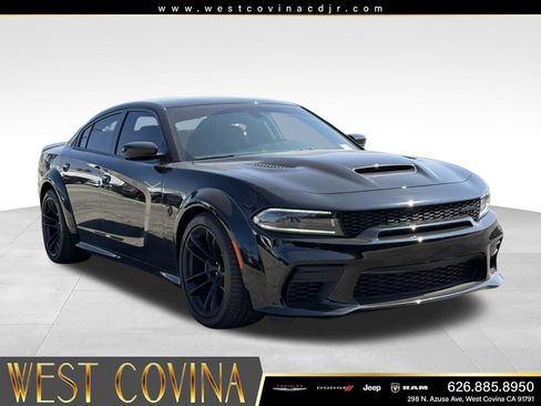 Used 2022 Dodge Charger SRT Hellcat w/ Harman/Kardon Audio Group RWD image 2
