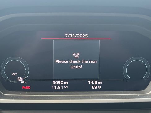 Used 2025 Audi Q4 e-tron Premium Plus image 62