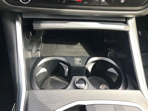 Used 2025 BMW i4 xDrive40i w/ Premium Package image 31