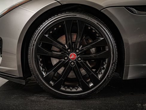 Used 2020 Jaguar F-TYPE Coupe image 13