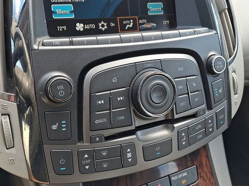 Used 2013 Buick LaCrosse Leather w/ Entertainment Package image 17