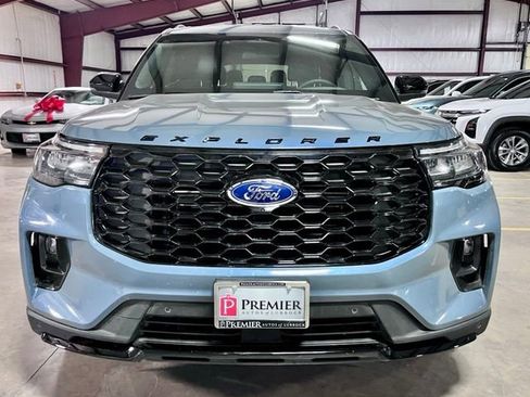 Used 2026 Ford Explorer ST-Line RWD image 8