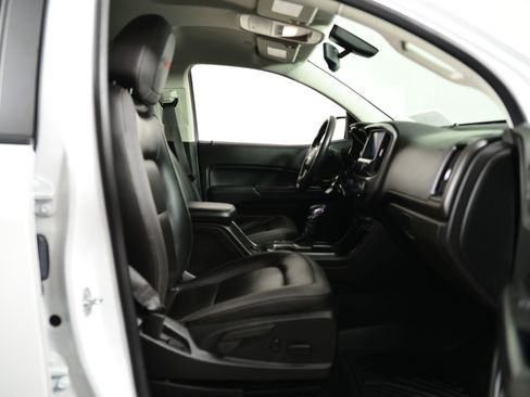 Used 2022 GMC Canyon AT4 w/ Trailering Package image 17