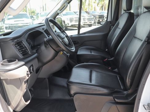 Used 2024 Ford Transit 250 148 Medium Roof RWD image 23