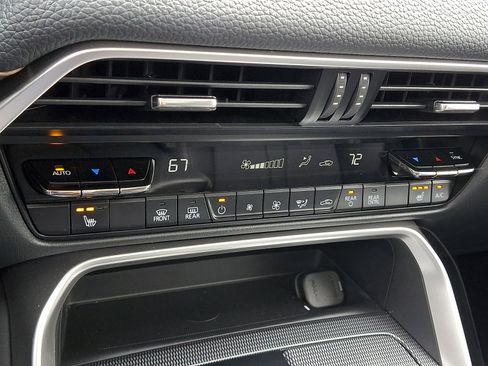 Used 2024 MAZDA CX-90 Plug-In Hybrid w/ Premium Pkg AWD/4WD image 19