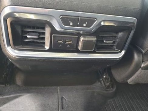 Used 2020 GMC Sierra 2500 AT4 w/ AT4 Premium Package image 30