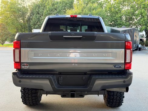 Used 2020 Ford F250 Platinum w/ FX4 Off-Road Package AWD/4WD image 4