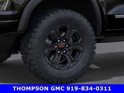 New 2025 GMC Canyon Elevation w/ Convenience Package image 9