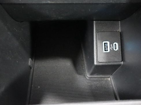 Used 2024 Ford Edge SEL AWD/4WD image 18