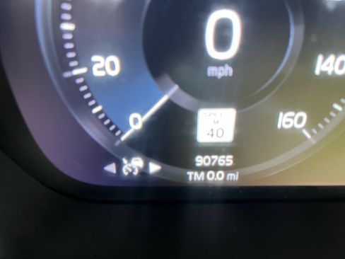Used 2021 Volvo XC40 T5 Inscription AWD/4WD image 17