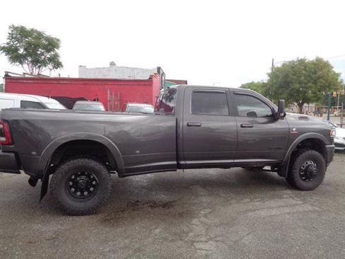 Used 2021 RAM 3500 Laramie w/ Night Edition AWD/4WD image 12