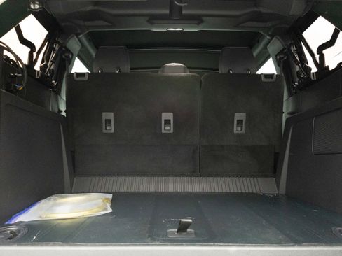 Used 2023 Ford Bronco Badlands image 11