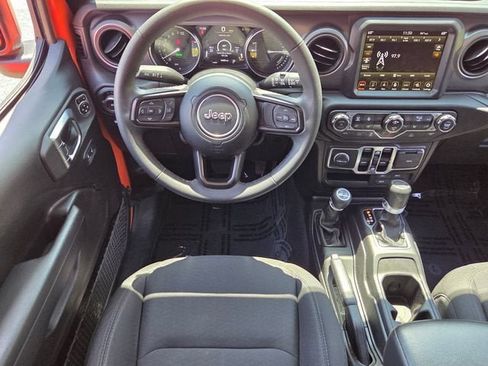 Used 2023 Jeep Wrangler Unlimited w/ Cold Weather Group AWD/4WD image 14