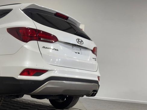 Used 2017 Hyundai Santa Fe Sport image 7