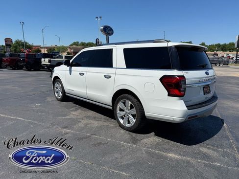 Used 2024 Ford Expedition Max Platinum AWD/4WD image 5