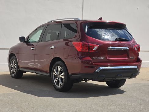 Used 2020 Nissan Pathfinder SV FWD image 3