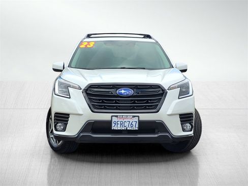 Used 2023 Subaru Forester Premium image 2