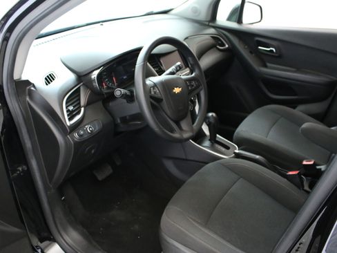 Used 2021 Chevrolet Trax LS w/ Tint and Cruise Package FWD image 22