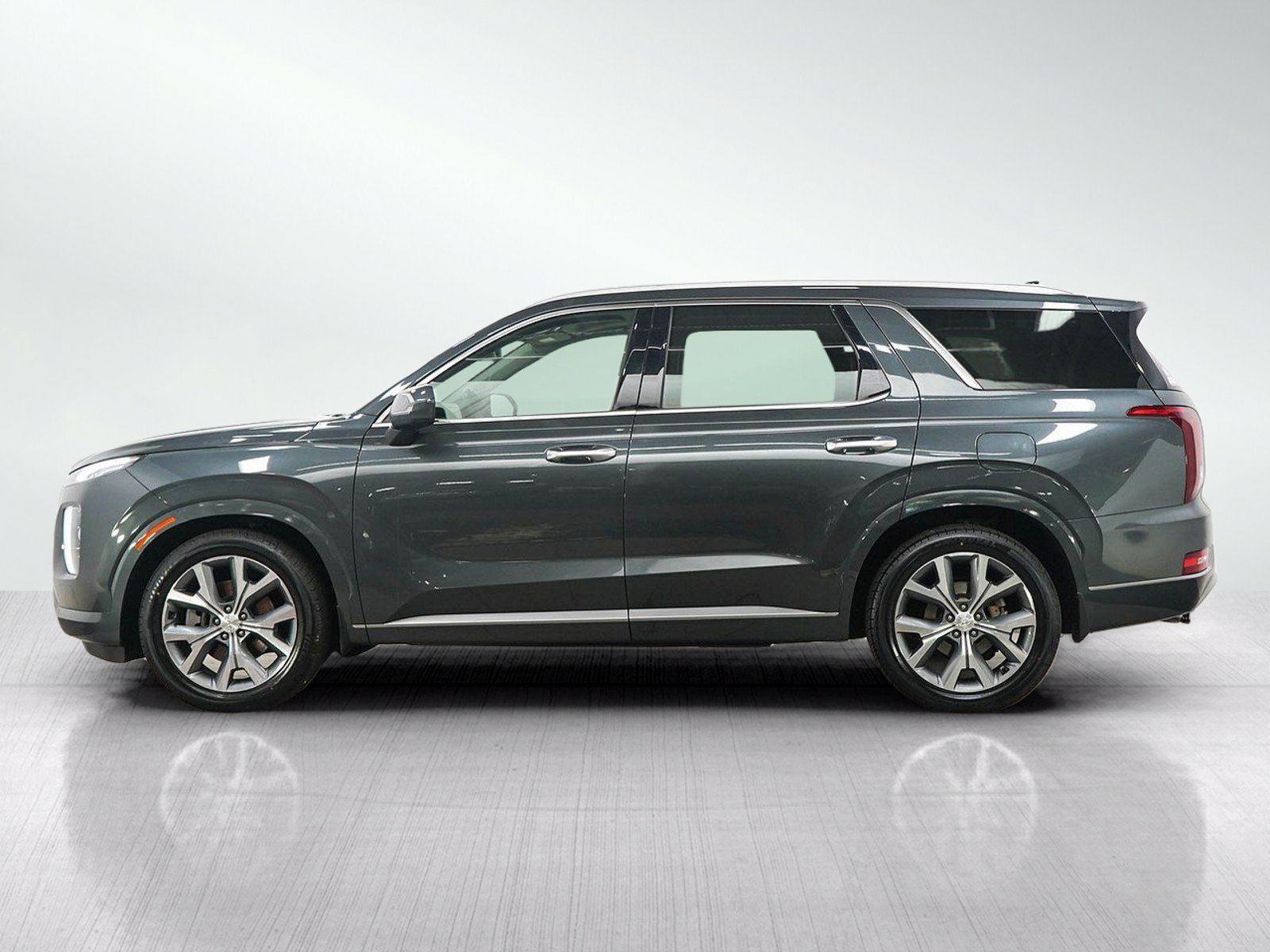 Used 2021 Hyundai Palisade Limited AWD/4WD image 2