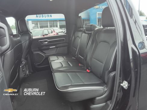 Used 2024 RAM 1500 Laramie AWD/4WD image 19