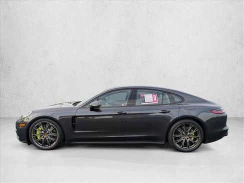 Used 2019 Porsche Panamera 4 image 2