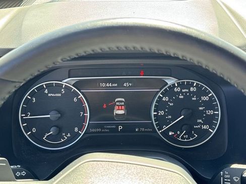Used 2025 Nissan Rogue SV FWD image 14